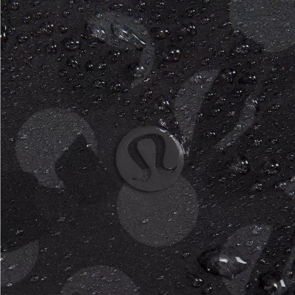 Lululemon Water Repellant Jacket - Picture 5 of 12